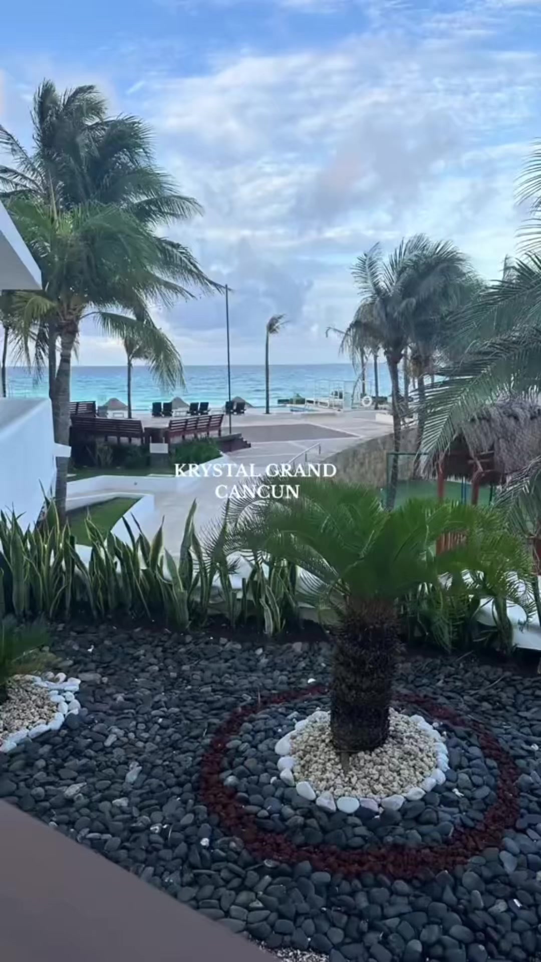 Hey Canadians and US, if you want beaches, luxury, and stress-free travel, this is it. Krystal Grand Cancun, includes full amenities, daily 